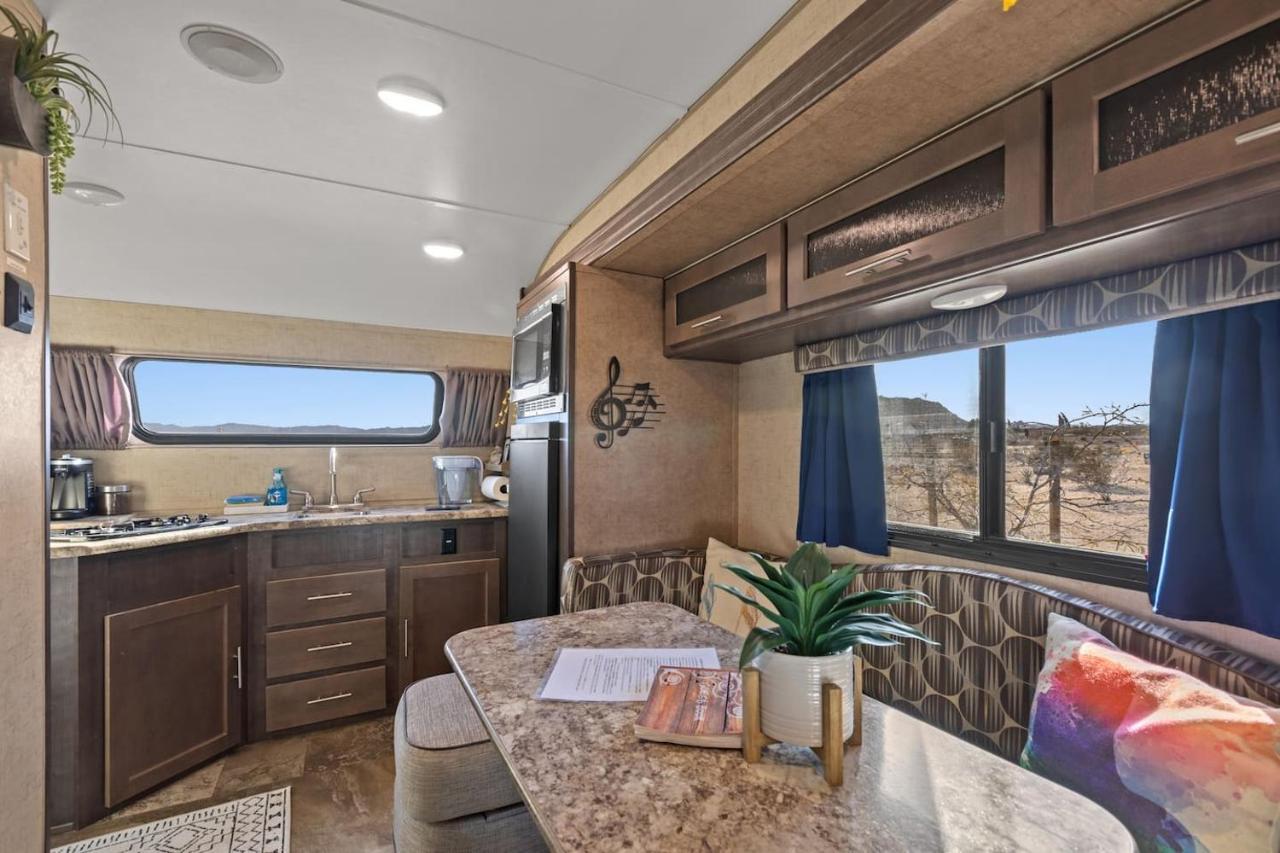 Jt Village Campground - Lil Miss Daisy Joshua Tree Exterior foto